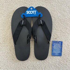 Scott’s Hawaii Slippers